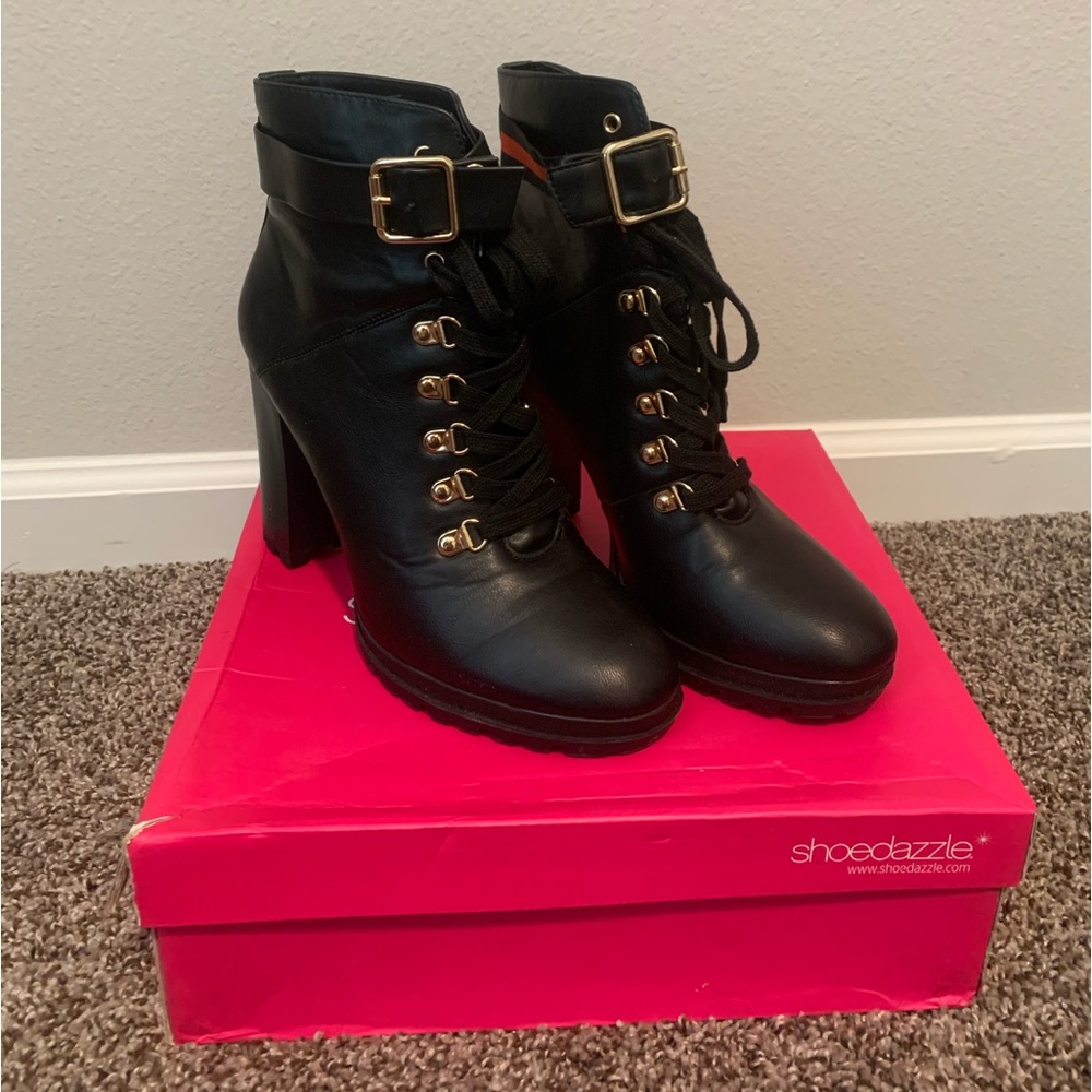 Used Shoedazzle bootie